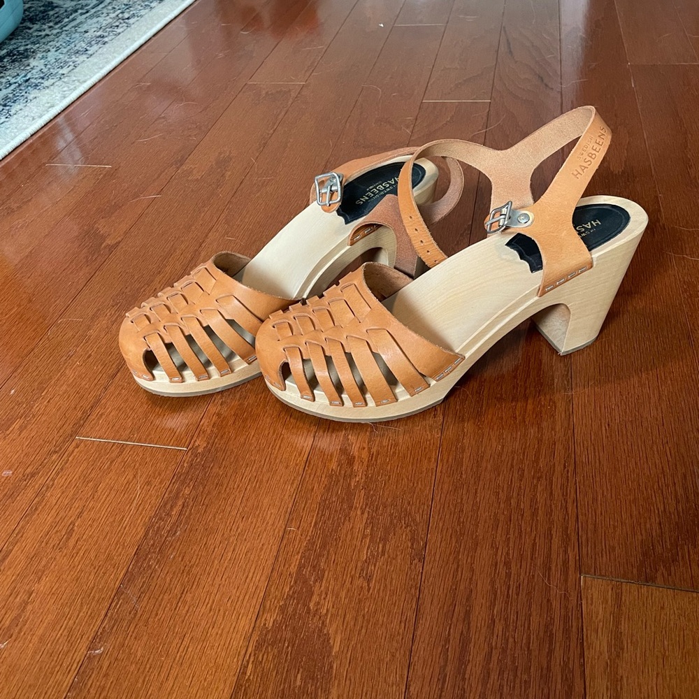 Swedish Hasbeens Super High Cross-strap Snake Sandals NWOT